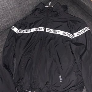 Hollister windbreaker/sweater